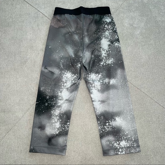 Nike Pro Capri Leggings, size XS, elastic waist - Picture 6 of 6